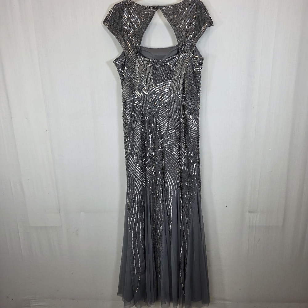 Adrianna Papell Art Deco Sequin Gown Silver Grey Prom Formal Size 16 - Picture 7 of 14
